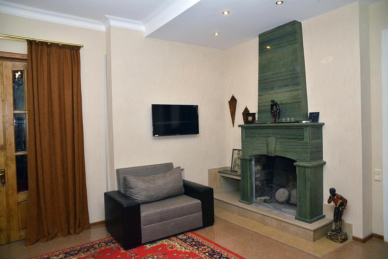 Center Villa Kutaiszi Kültér fotó